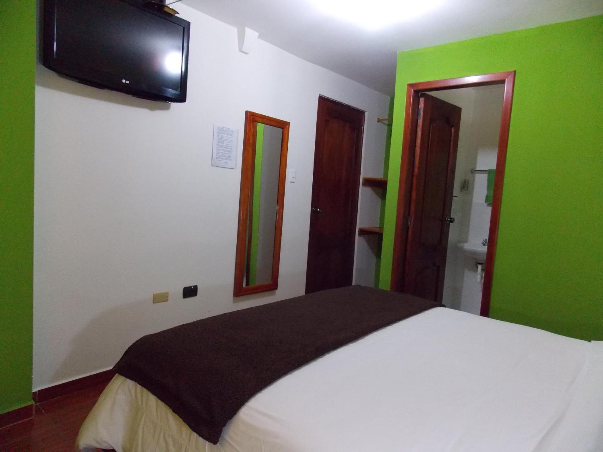 אוטהוואלו Green House Araque Inn מראה חיצוני תמונה